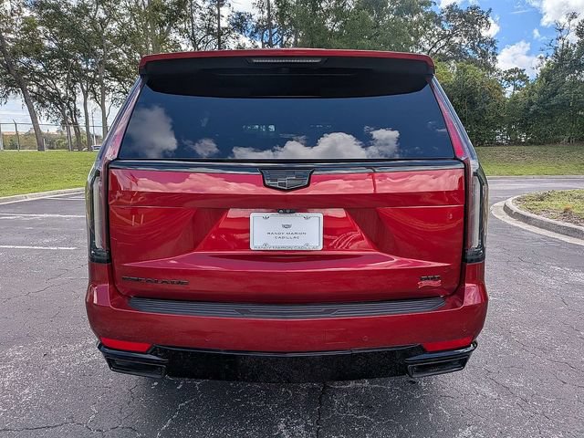 Used 2022 Cadillac Escalade Sport Platinum w/ Heavy-Duty Trailer Package AWD/4WD image 4