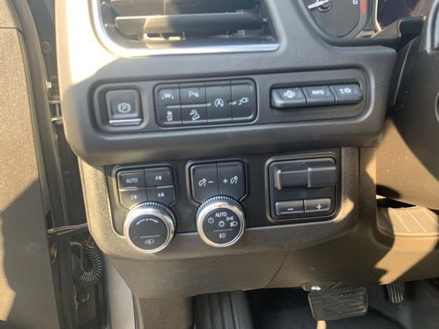 Used 2021 GMC Yukon XL AT4 w/ AT4 Premium Plus Package AWD/4WD image 24