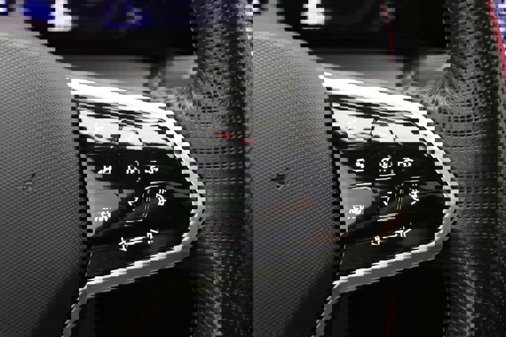 Used 2024 Volkswagen GTI SE w/ SE Leather Seats Package image 21