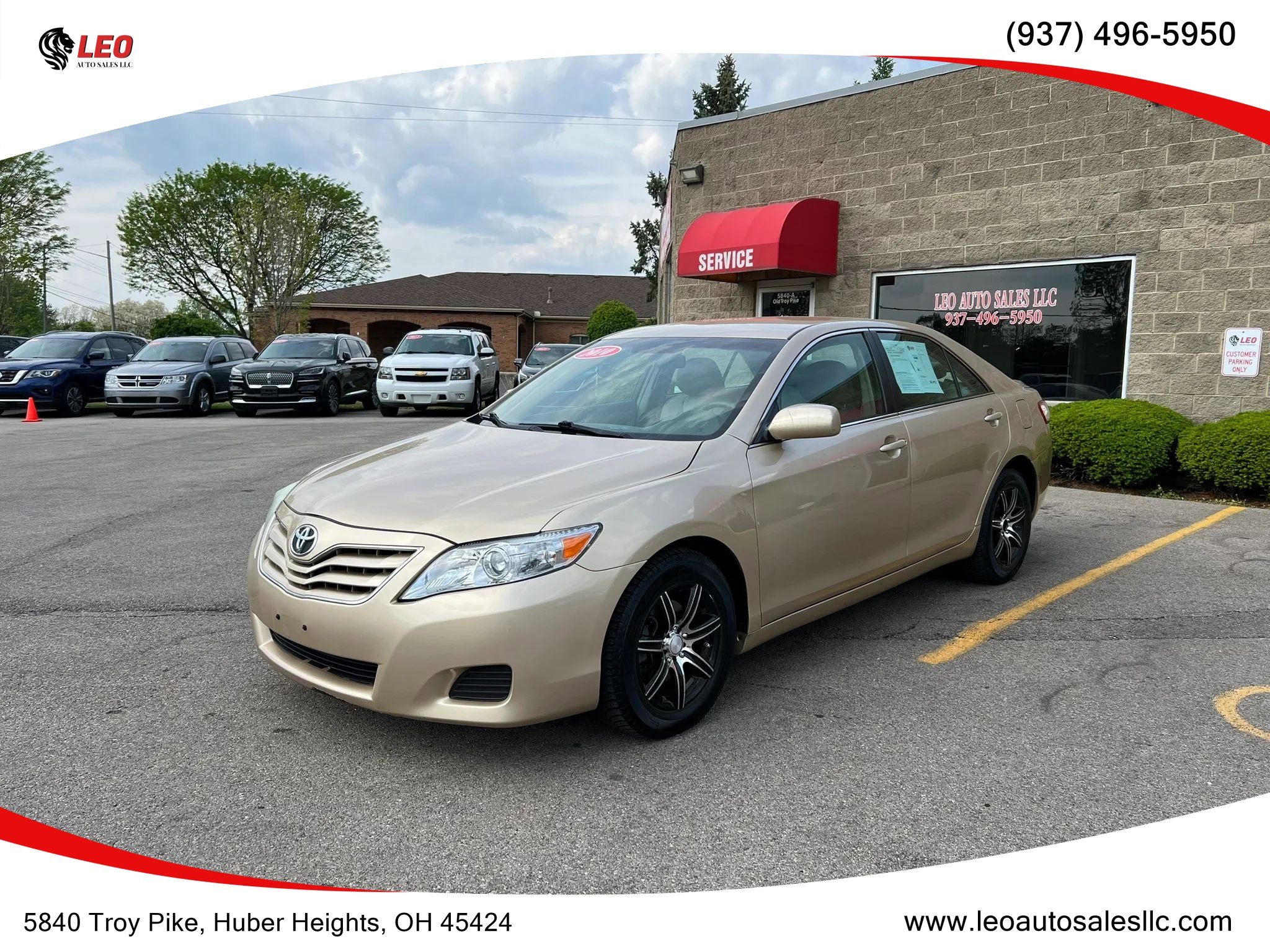 Used 2010 Toyota Camry FWD image 1