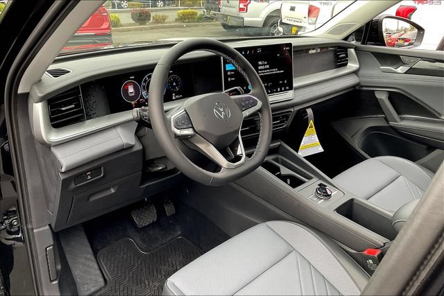 New 2025 Volkswagen Tiguan SE AWD/4WD image 7