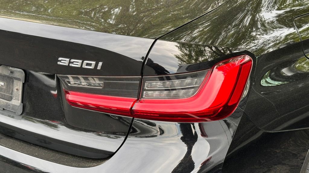 Used 2019 BMW 330i Sedan w/ Premium Package image 8