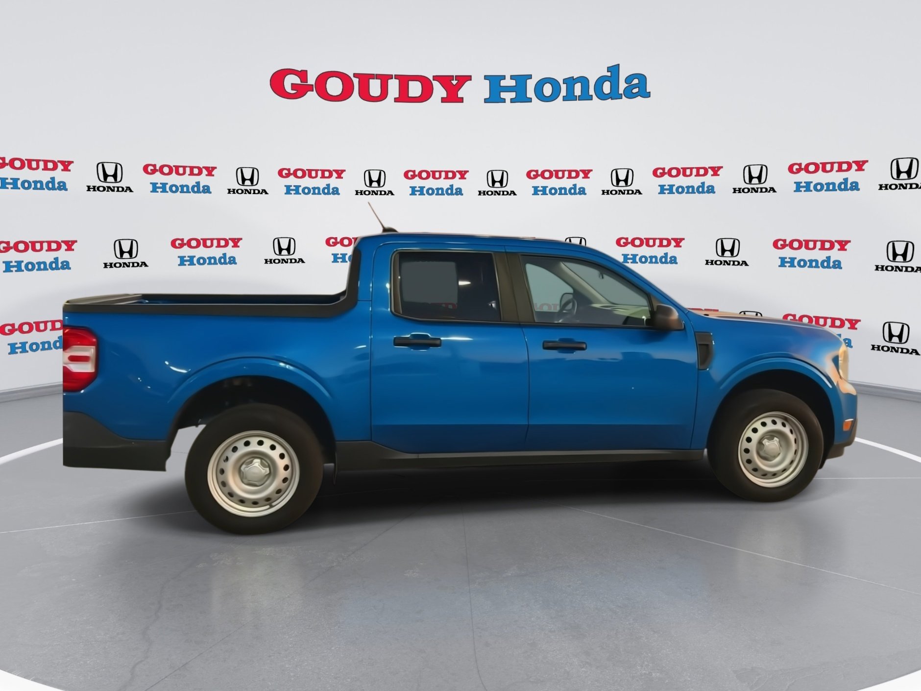 Used 2022 Ford Maverick XL image 5