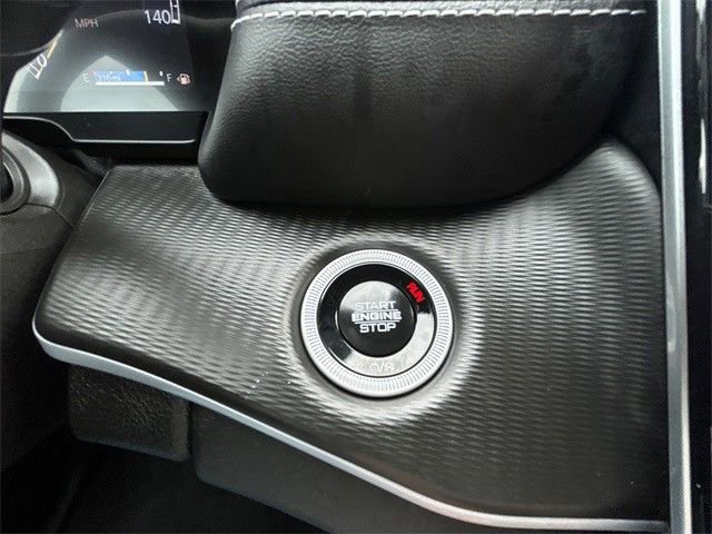 Used 2024 Jeep Grand Cherokee Altitude image 21