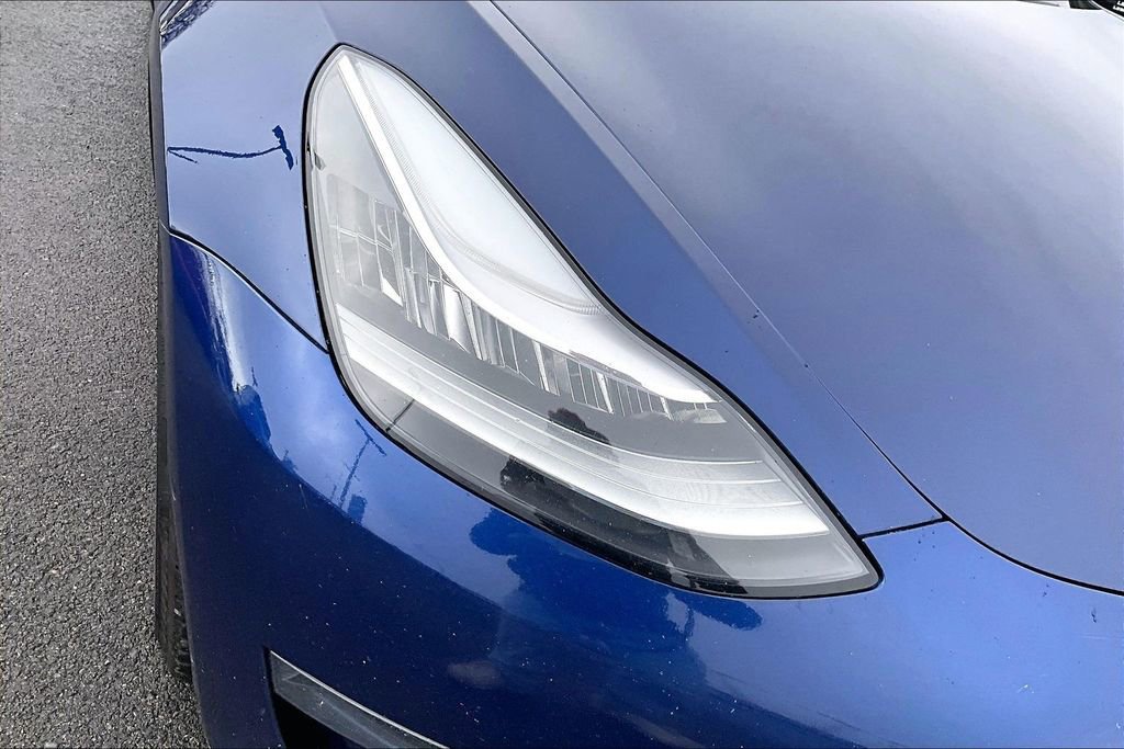 Used 2020 Tesla Model 3 Performance image 28