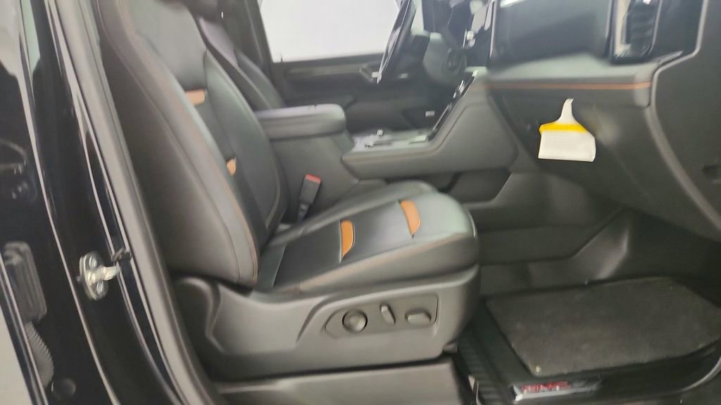 Certified 2024 GMC Sierra 2500 AT4 w/ AT4 Premium Plus Package AWD/4WD image 33