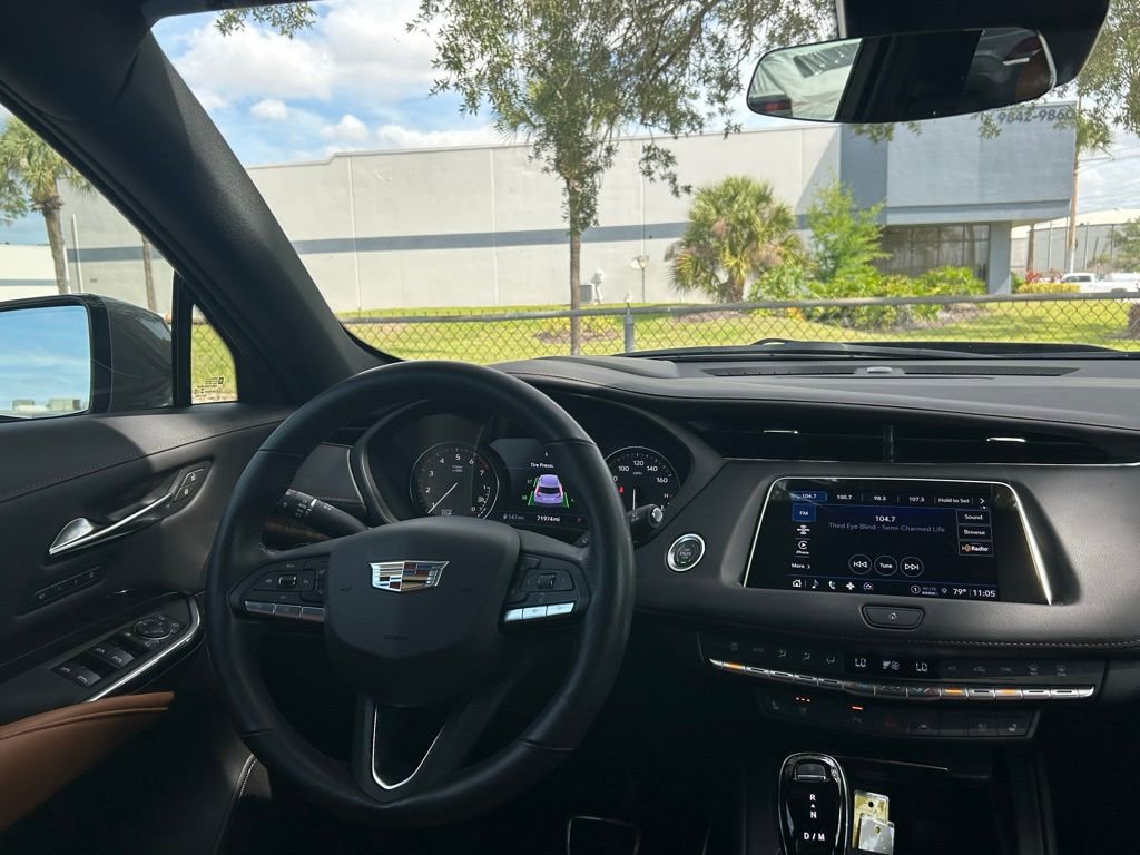 Used 2023 Cadillac XT4 Sport FWD image 9