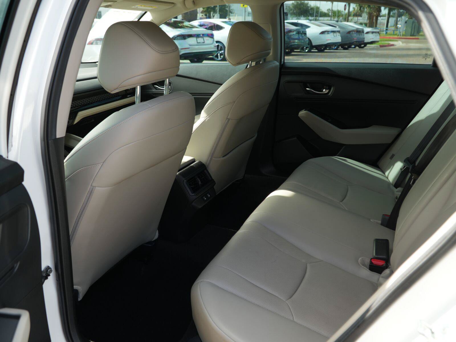 Used 2024 Honda Accord EX-L image 19
