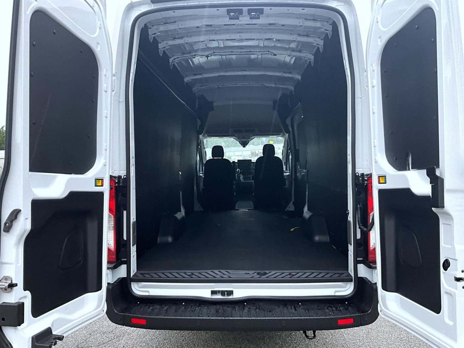 New 2027 Ford Transit 350 148 High Roof Extended w/ Load Area Protection Package RWD image 9