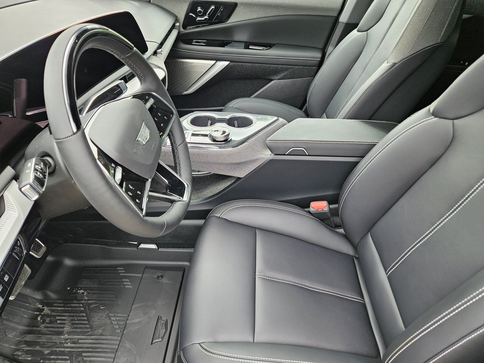New 2026 Cadillac Optiq Sport 1 w/ LPO, Floor Liner Package RWD image 9