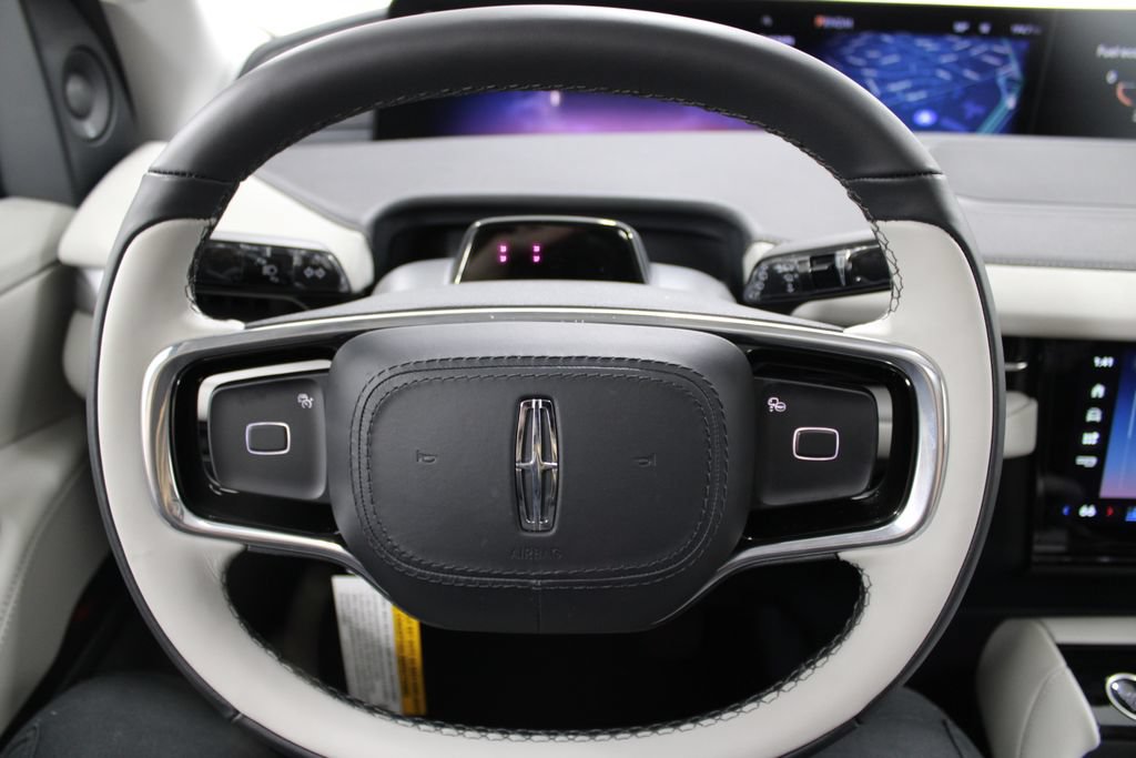 New 2026 Lincoln Navigator L Reserve AWD/4WD image 39