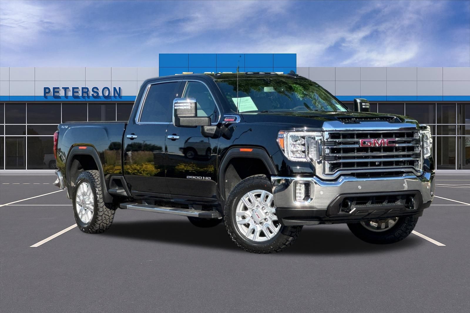 Certified 2022 GMC Sierra 2500 SLT w/ SLT Premium Package AWD/4WD image 2