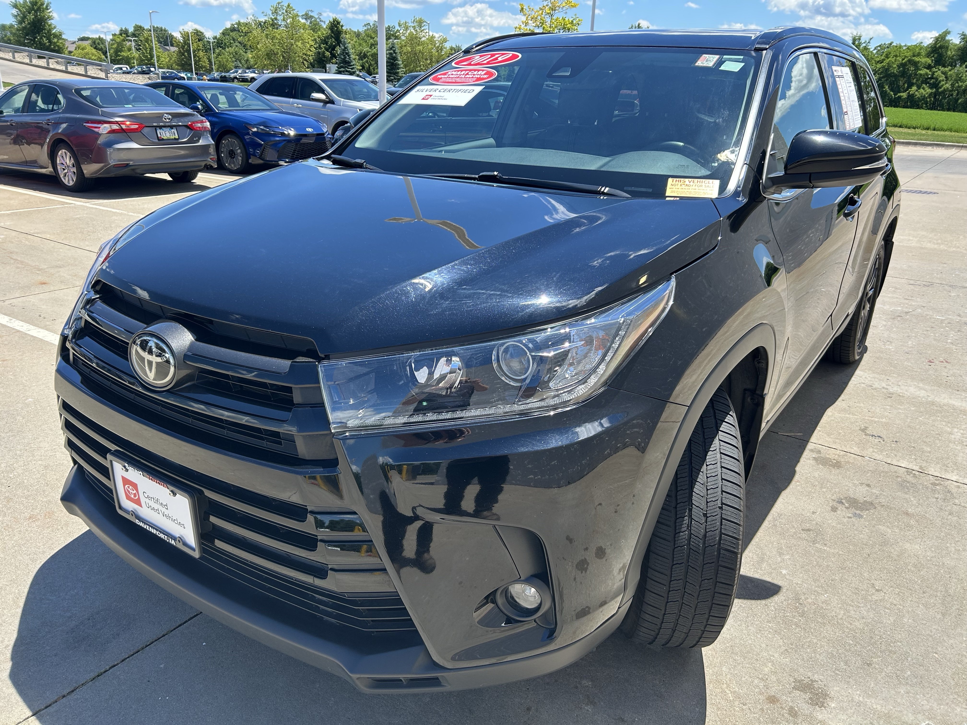 Used 2019 Toyota Highlander SE AWD/4WD image 3