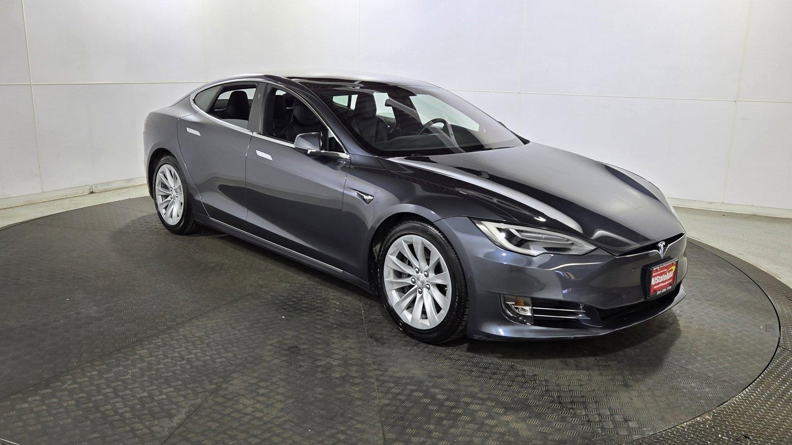 Used 2017 Tesla Model S 75D image 1