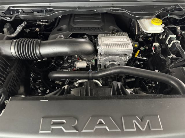 New 2026 RAM 1500 Laramie AWD/4WD image 7