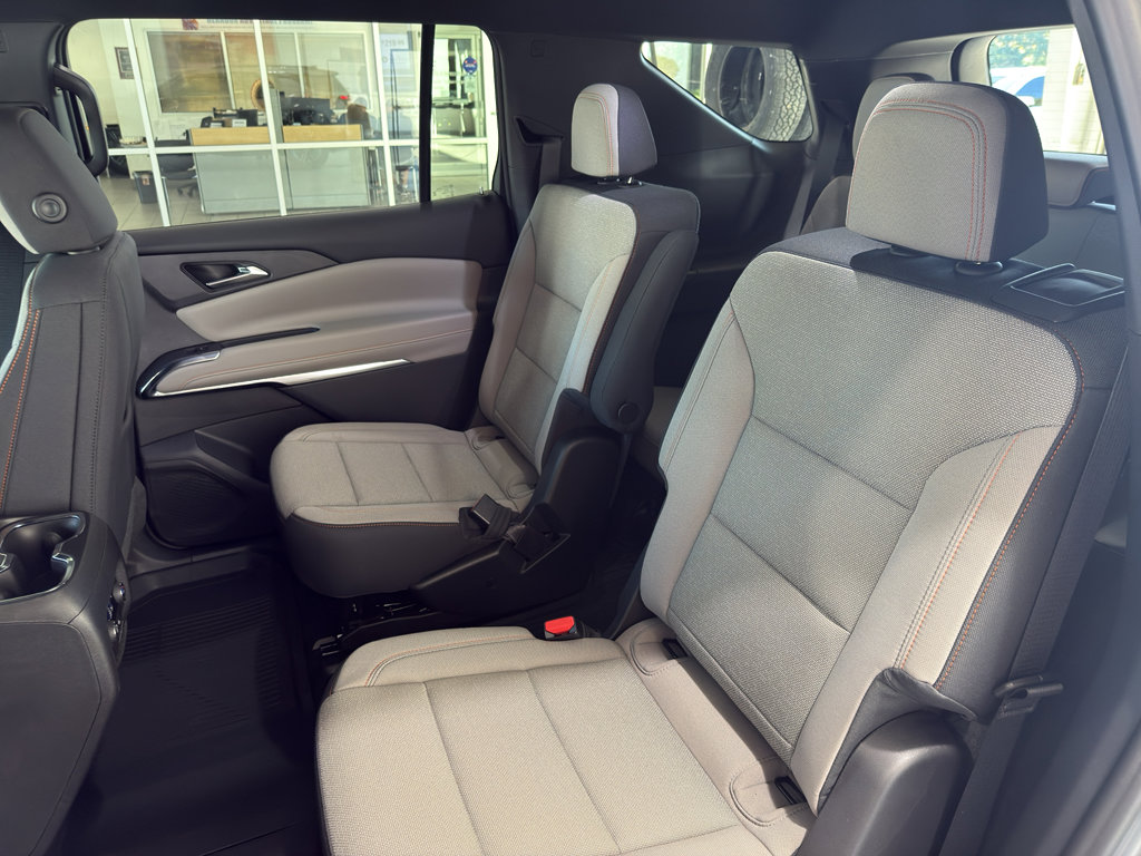 New 2026 Chevrolet Traverse LT w/ LPO, Floor Liner Package image 21