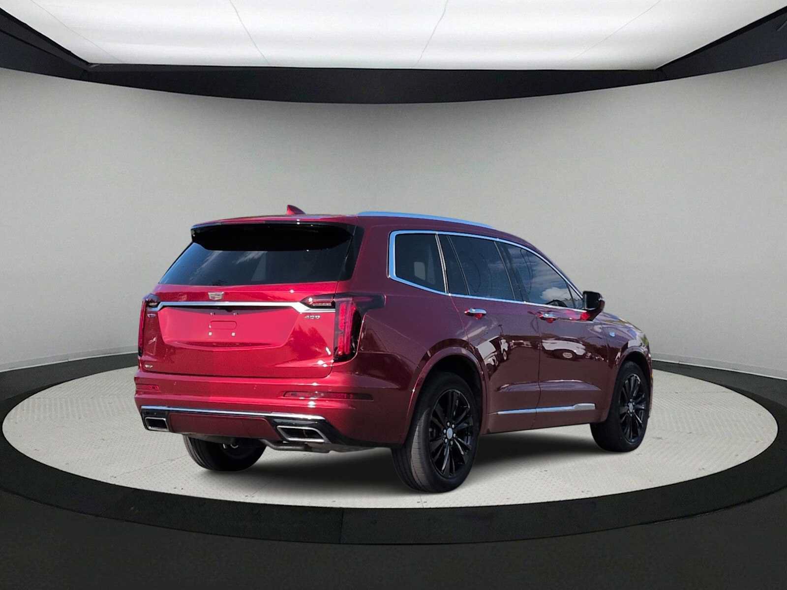 Used 2024 Cadillac XT6 Premium Luxury w/ Technology Package AWD/4WD image 8