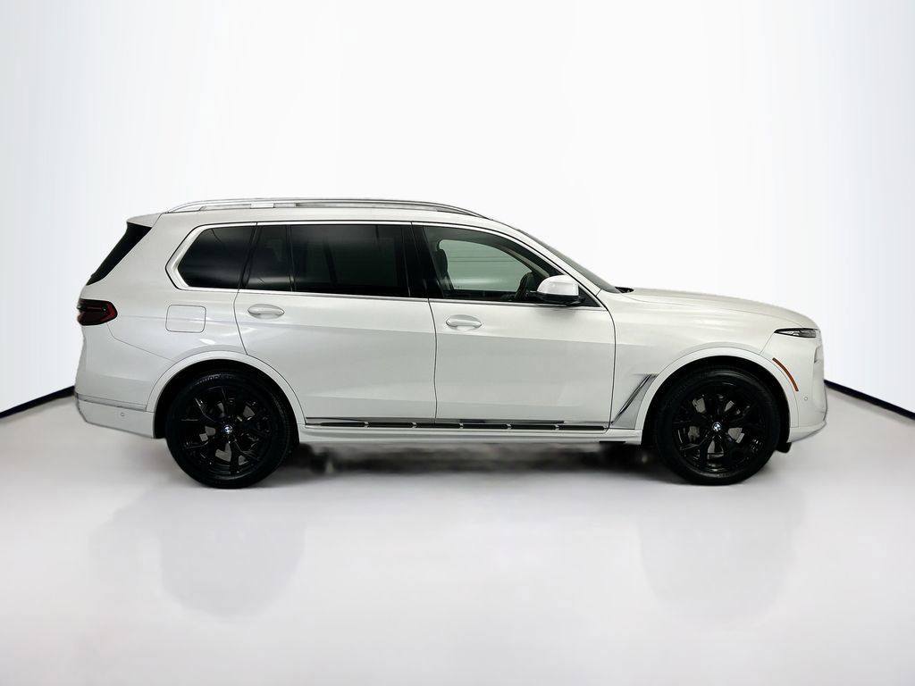 Used 2026 BMW X7 xDrive40i image 4