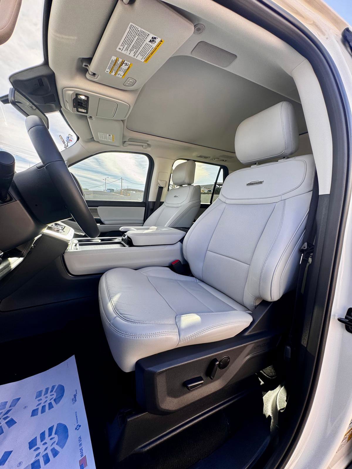New 2025 Ford Expedition Max Platinum w/ Driver's Package image 15