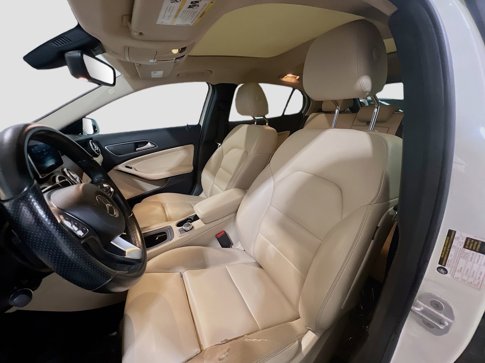 Used 2016 Mercedes-Benz GLA 250 4MATIC image 16