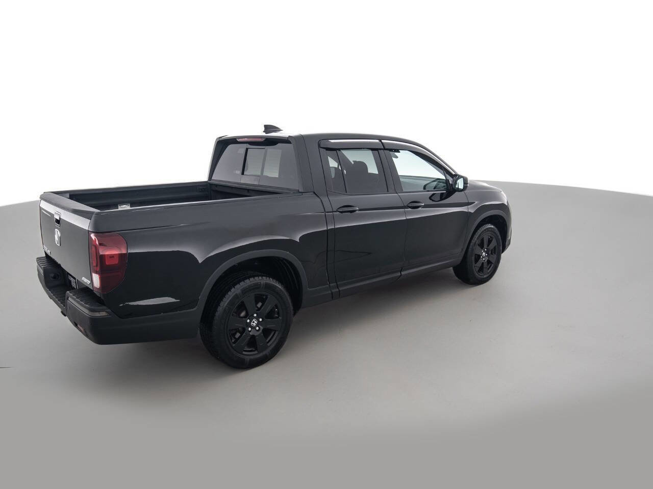 Used 2017 Honda Ridgeline Black Edition image 5