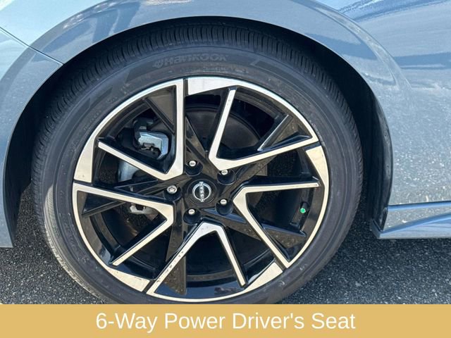 Used 2024 Nissan Sentra SR w/ SR Premium Package image 5