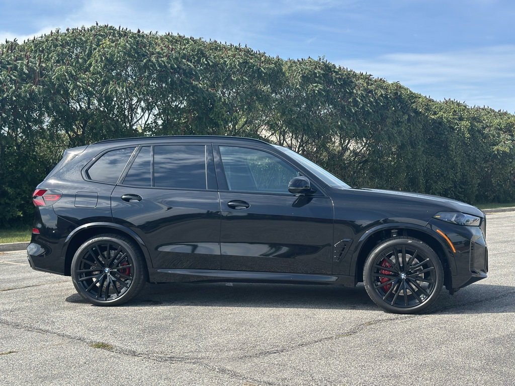 New 2026 BMW X5 M60i image 8