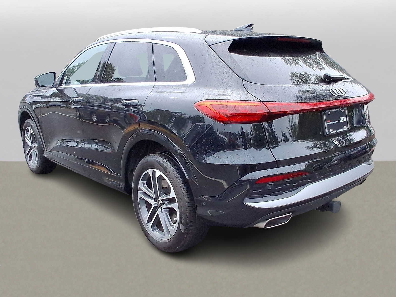Used 2025 Audi Q5 Premium w/ Convenience Package AWD/4WD image 28