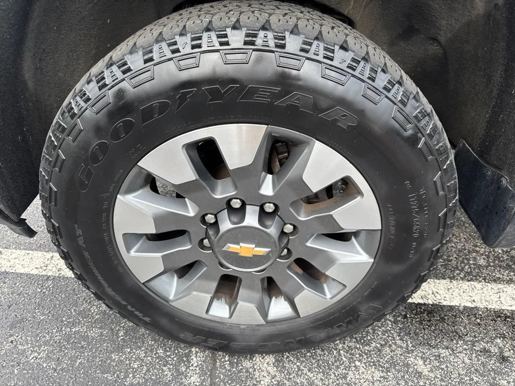 Used 2025 Chevrolet Silverado 2500 Custom w/ Z71 Off-Road Package AWD/4WD image 44