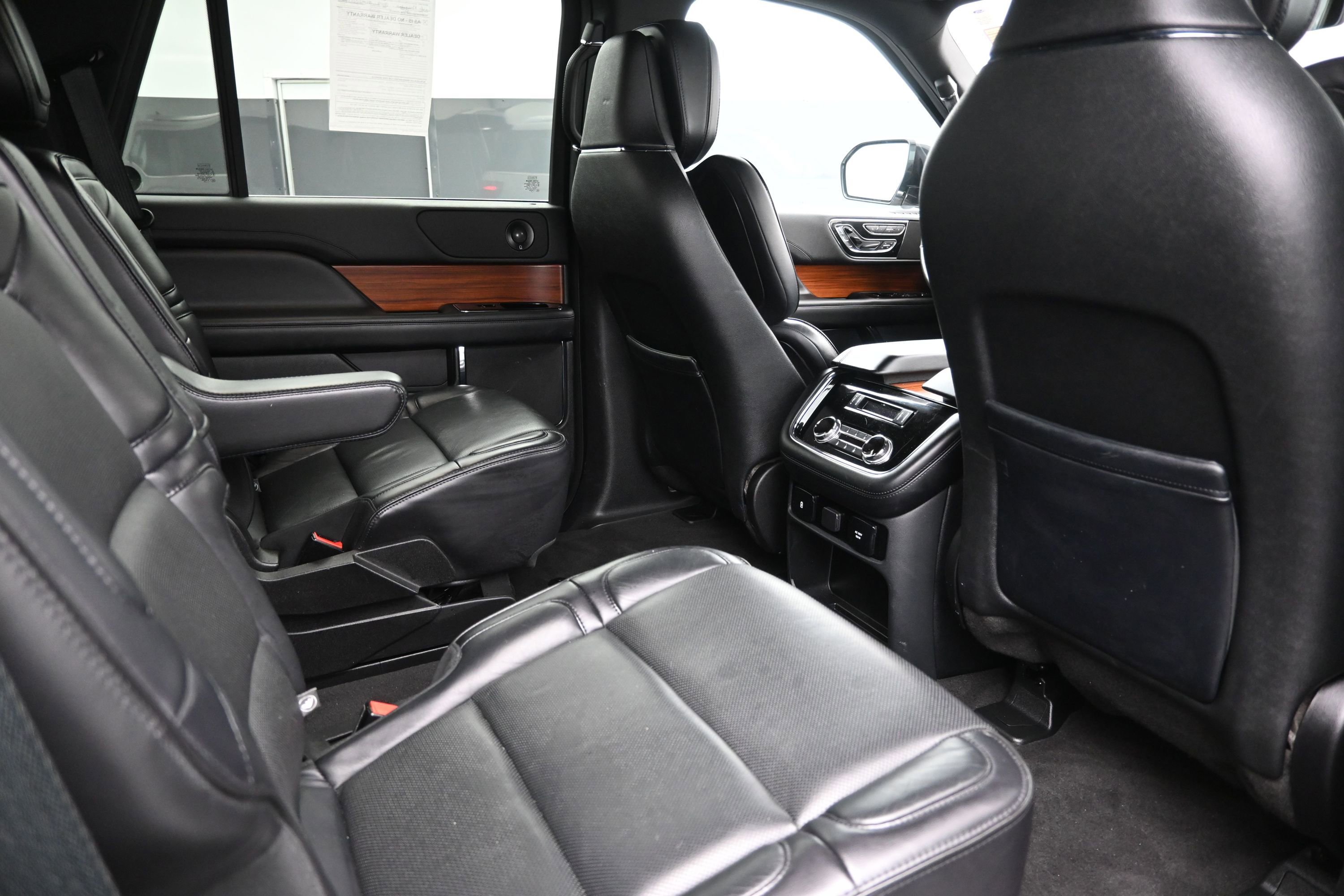 Used 2019 Lincoln Navigator Select w/ Technology Package AWD/4WD image 23