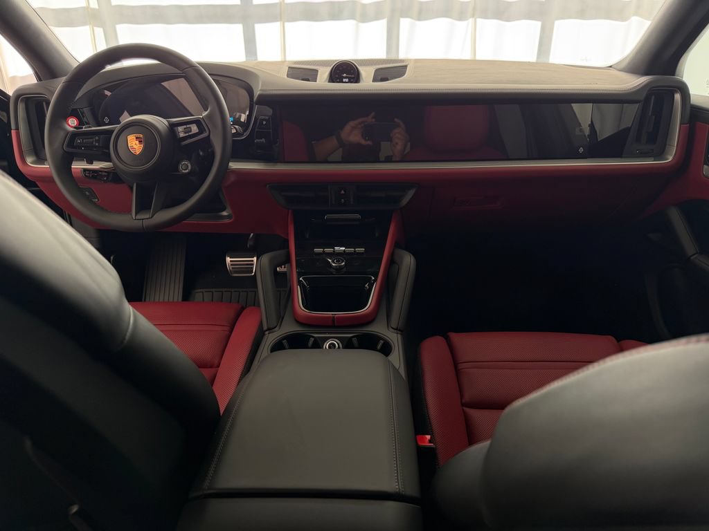 New 2026 Porsche Cayenne S AWD/4WD image 17