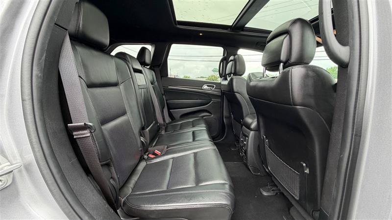 Used 2021 Jeep Grand Cherokee Limited w/ Luxury Group II AWD/4WD image 42