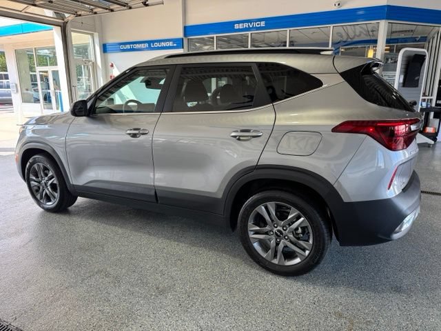 Used 2023 Kia Seltos S FWD image 5