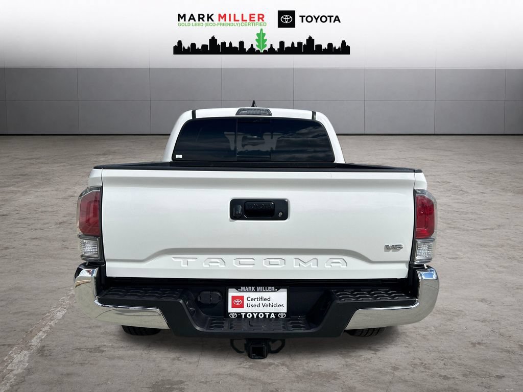 Certified 2022 Toyota Tacoma TRD Off-Road AWD/4WD image 4