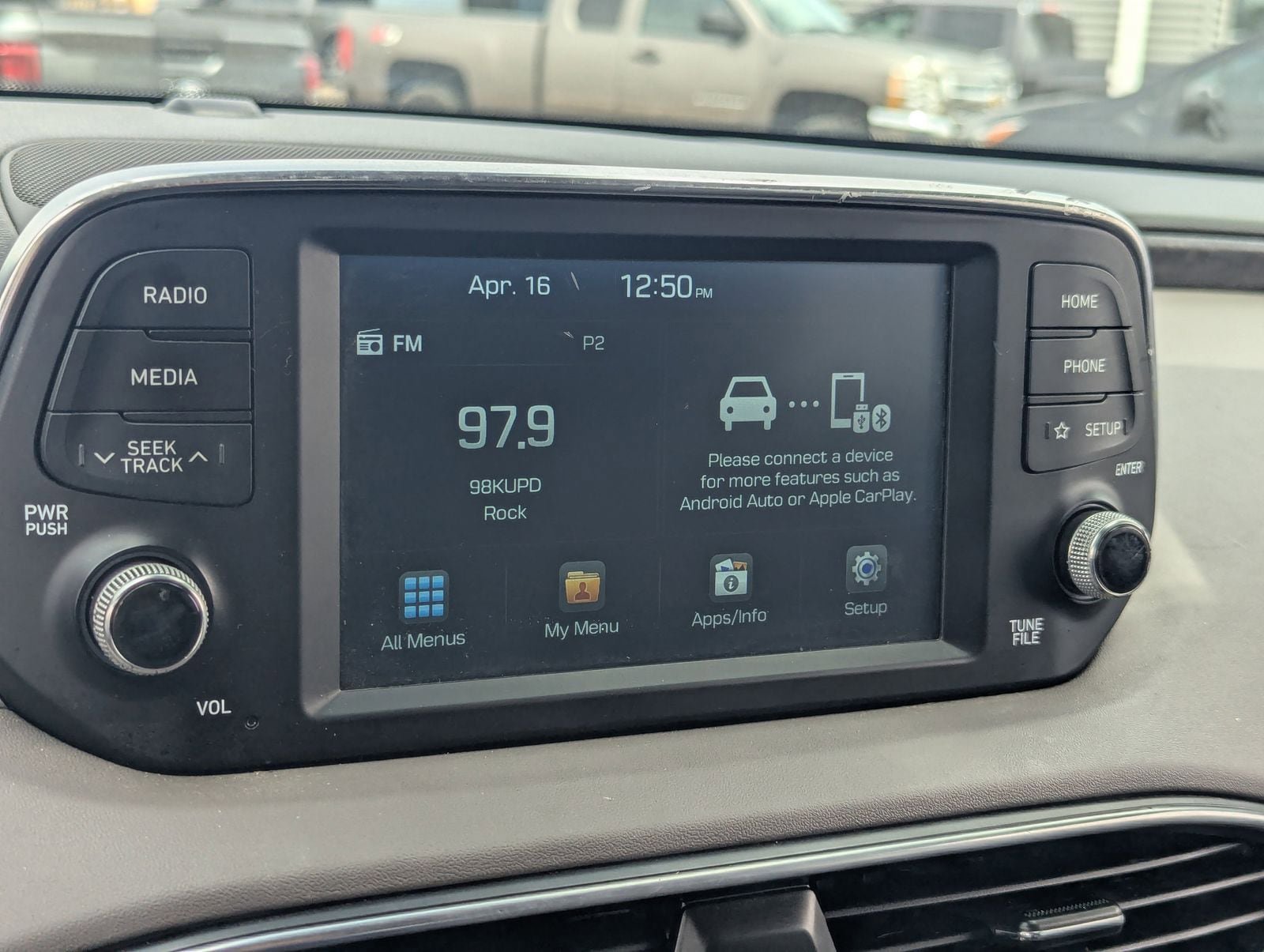 Used 2019 Hyundai Santa Fe SE FWD image 18