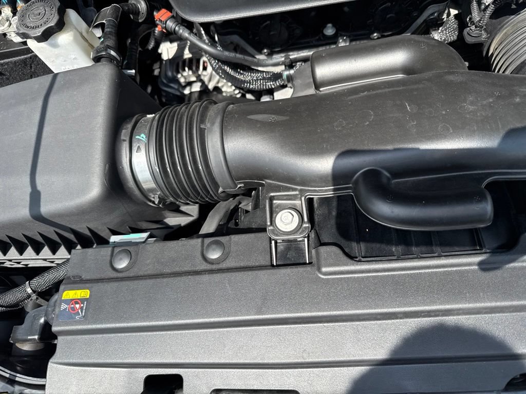 Used 2023 Jeep Wrangler Sport AWD/4WD image 29