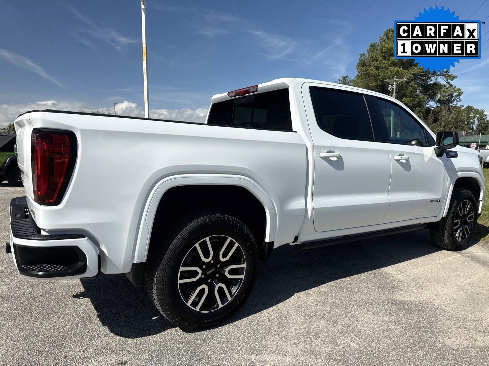 Used 2026 GMC Sierra 1500 AT4 w/ Technology Package image 4