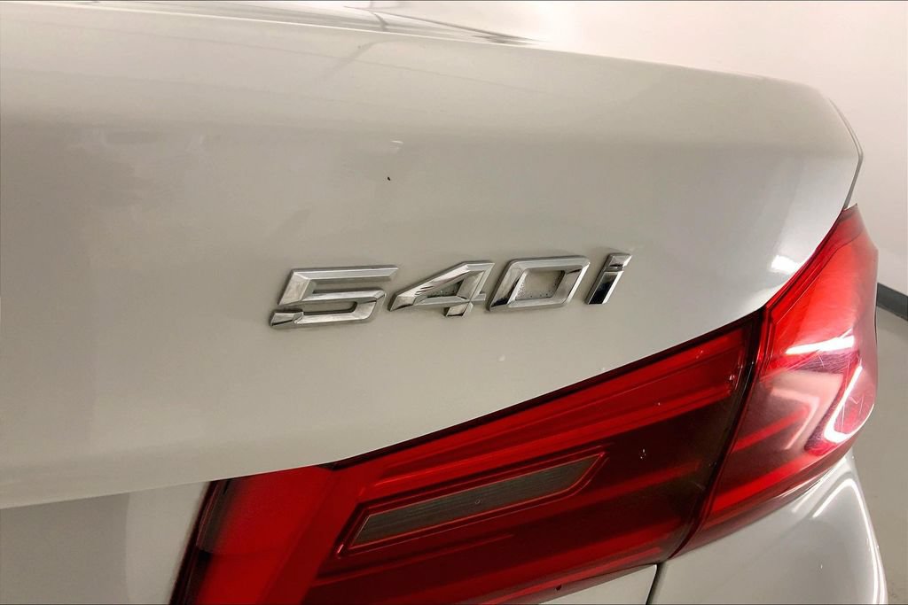 Used 2019 BMW 540i w/ Executive Package RWD image 7