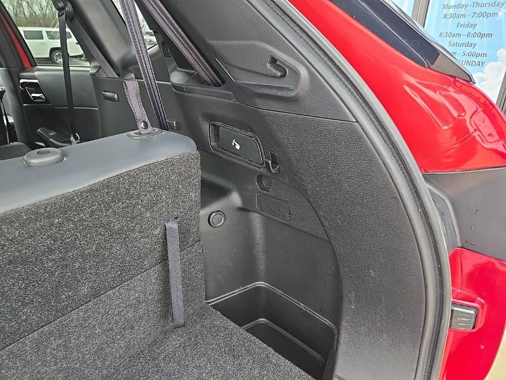 Used 2025 Mitsubishi Outlander SE image 94