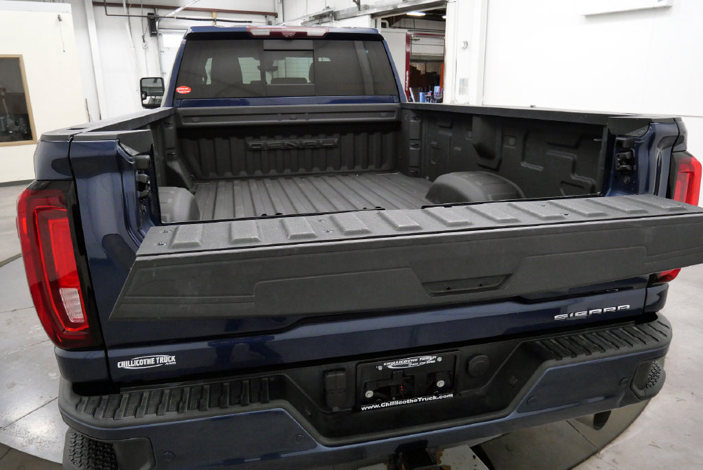 Used 2020 GMC Sierra 3500 Denali w/ Denali Ultimate Package AWD/4WD image 42