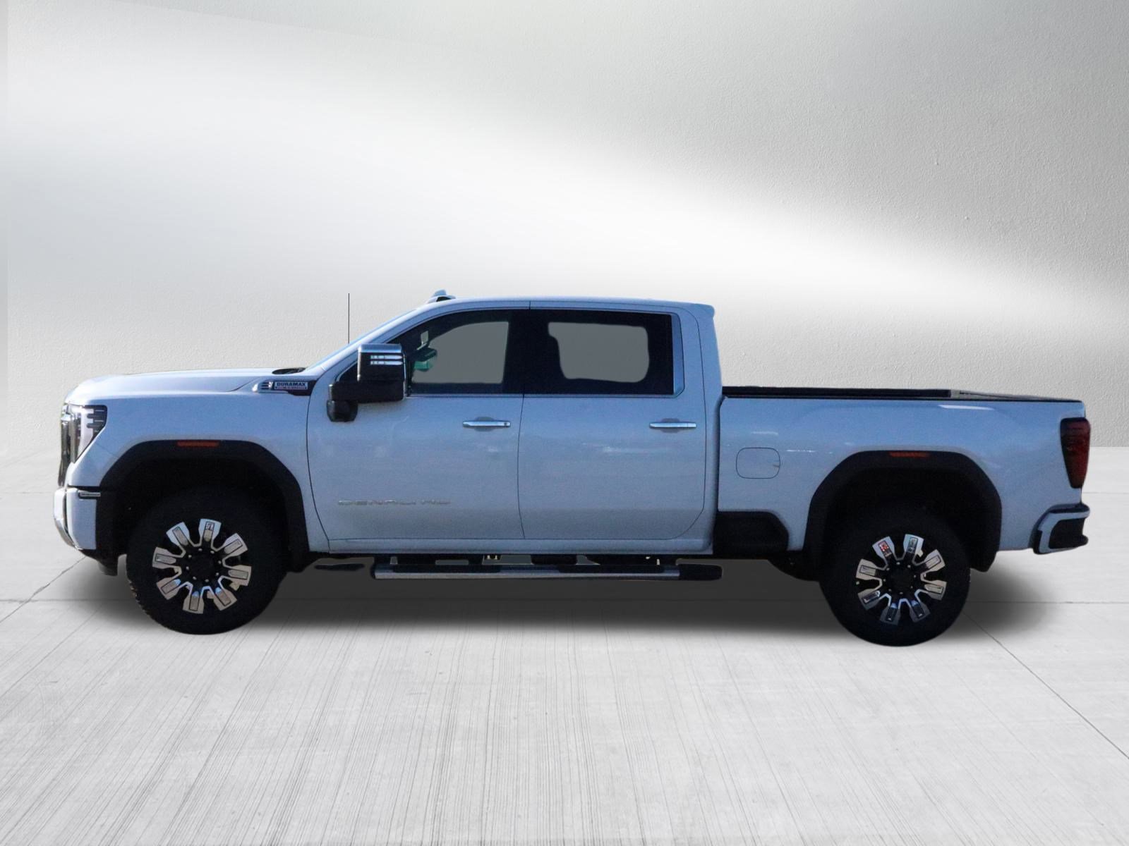 New 2026 GMC Sierra 3500 Denali w/ Denali Reserve Package image 4