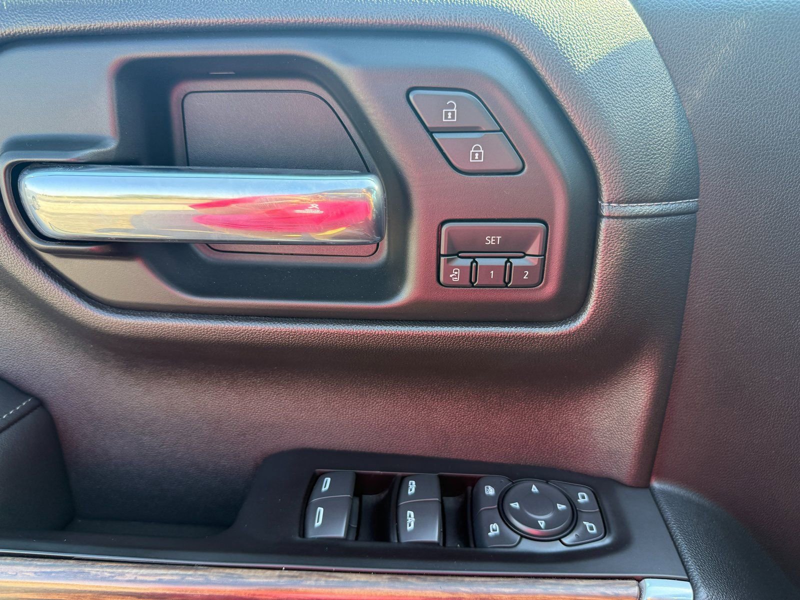 Used 2019 Chevrolet Silverado 1500 High Country w/ Technology Package image 16