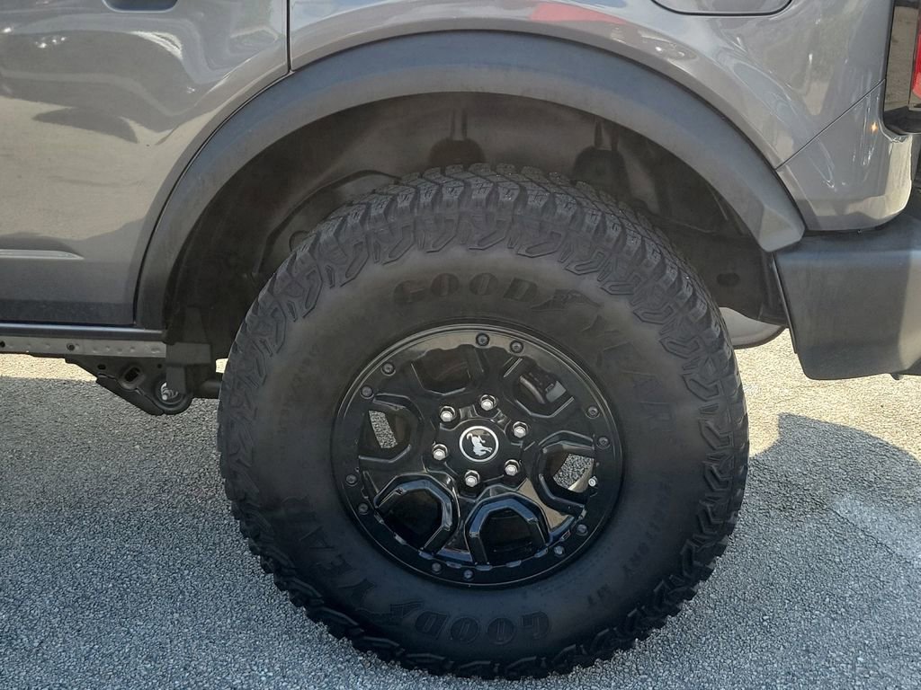 Used 2023 Ford Bronco Wildtrak image 11