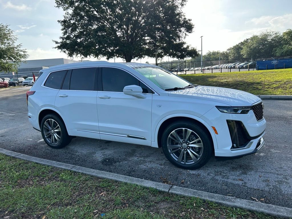 Used 2021 Cadillac XT6 Premium Luxury image 7