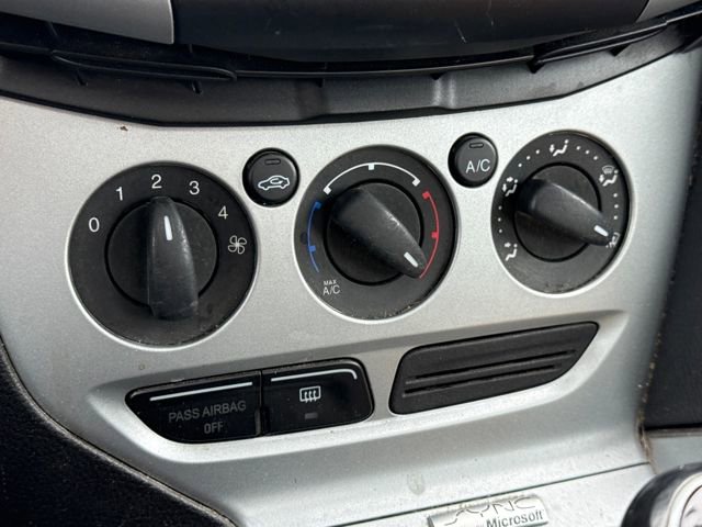 Used 2012 Ford Focus SE image 27
