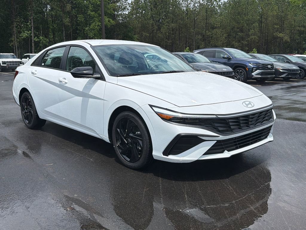 New 2026 Hyundai Elantra Sport FWD image 8