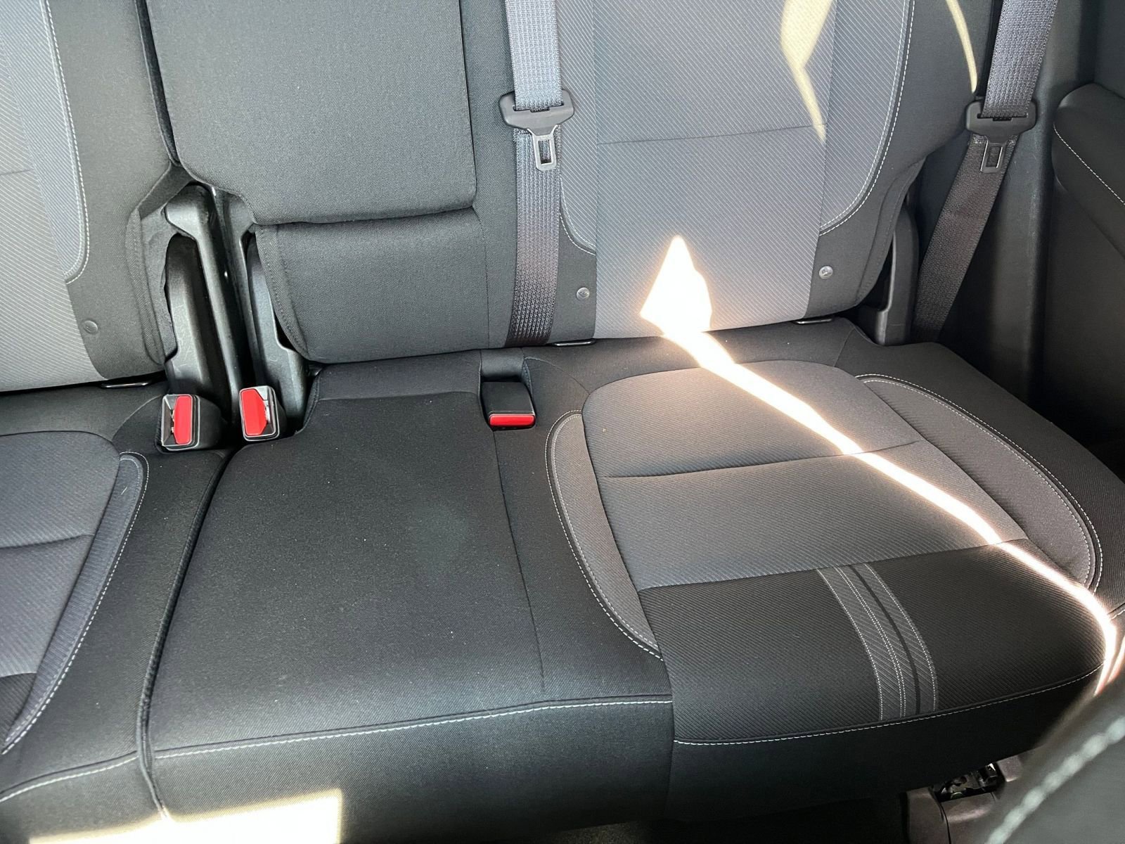 Used 2025 Chevrolet Blazer LT FWD image 38