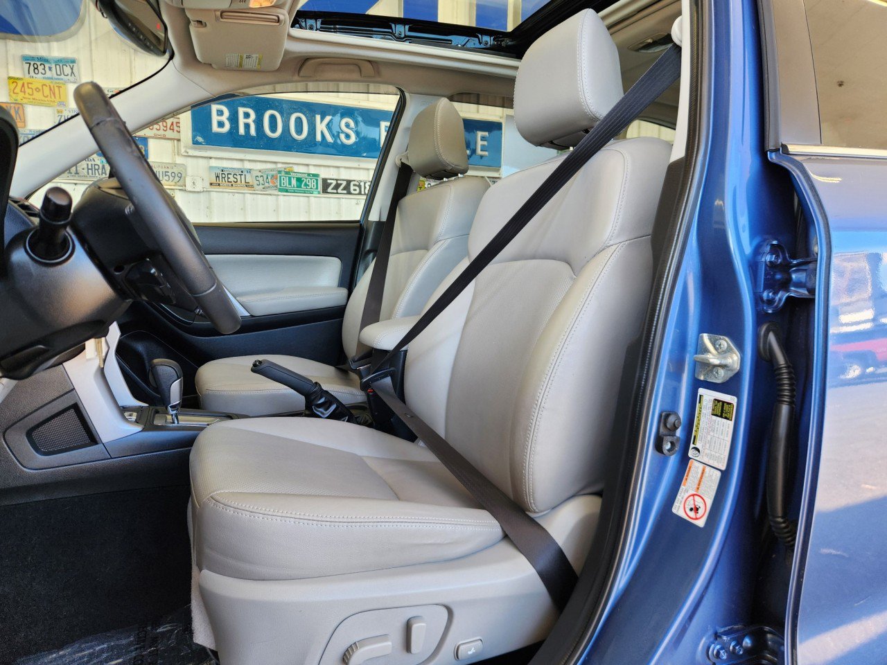 Used 2015 Subaru Forester 2.5i Limited AWD/4WD image 4