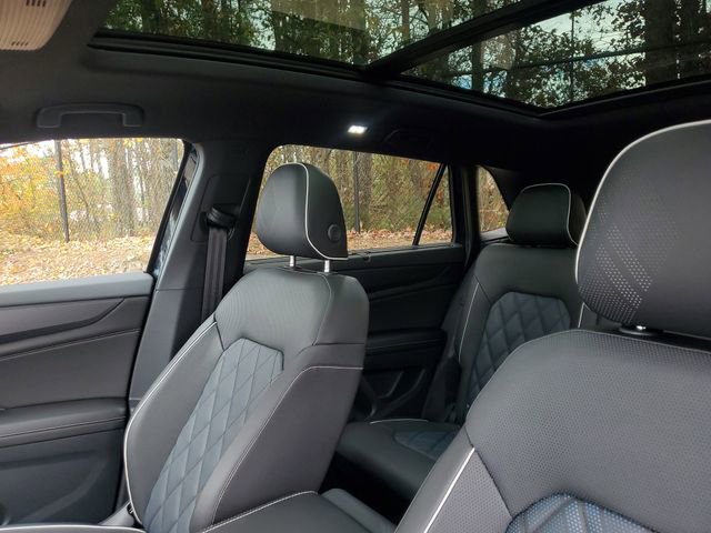 New 2026 Volkswagen Atlas Cross Sport SEL Premium R-Line image 16