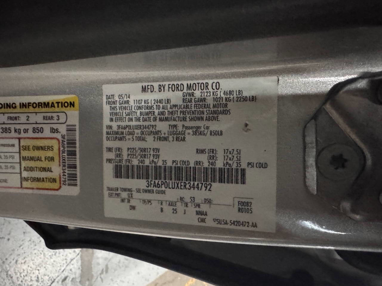 Used 2014 Ford Fusion SE image 32